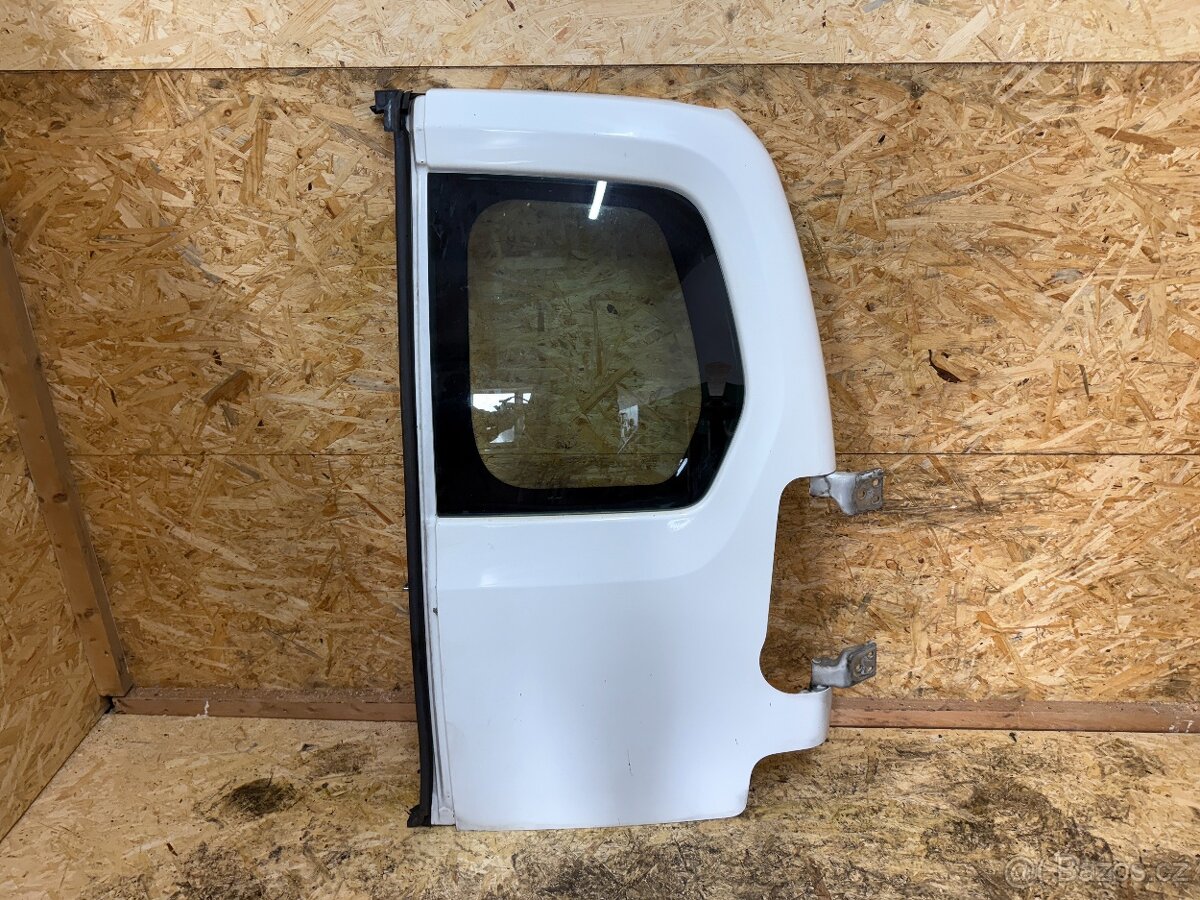 ZADNÍ PRAVÉ DVEŘE CITROEN BERLINGO 2010