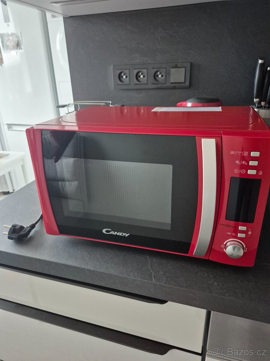 Candy CMXG20DR - červená, 20l