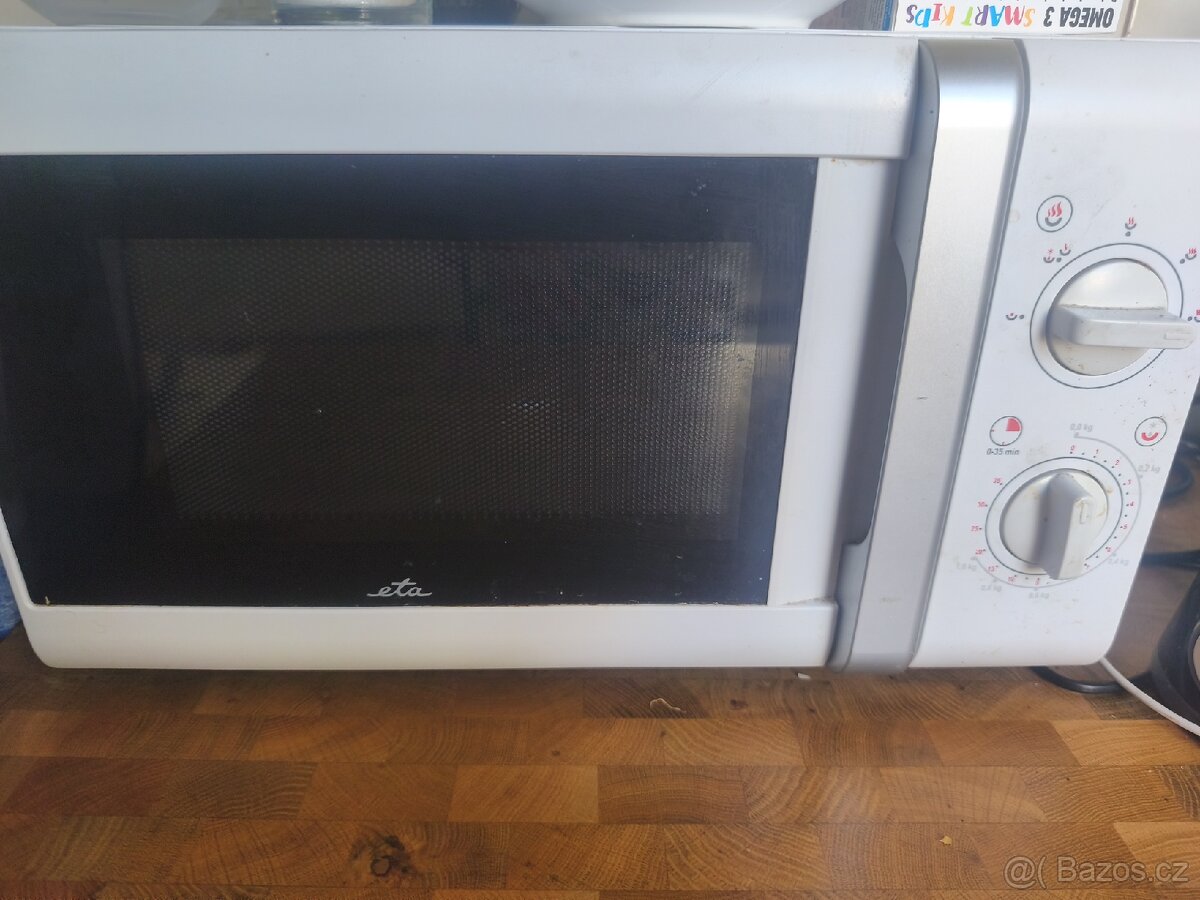 Mikrovlnna trouba Eta