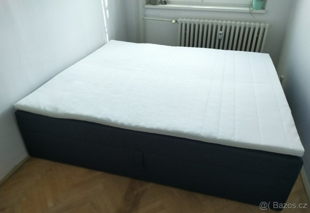 Čalouněná manželská postel 180x200, tmavě šedá
