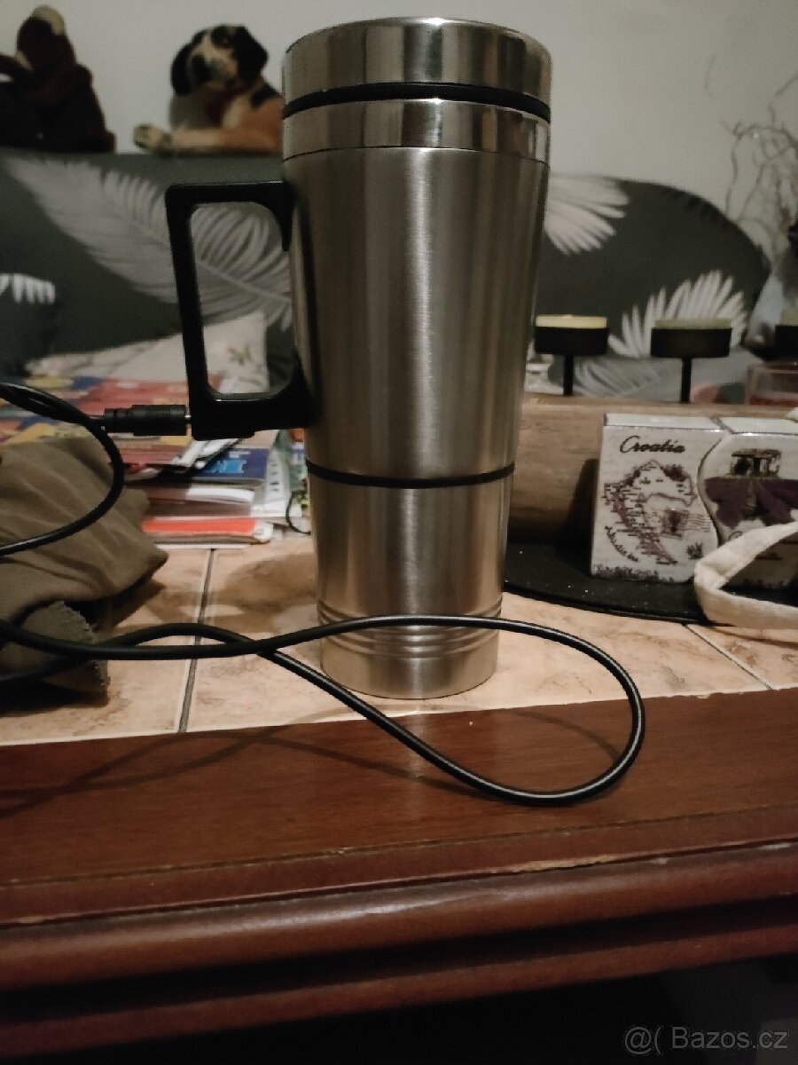 Termoska do auta
