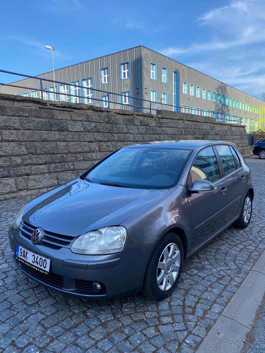 Volkswagen Golf V