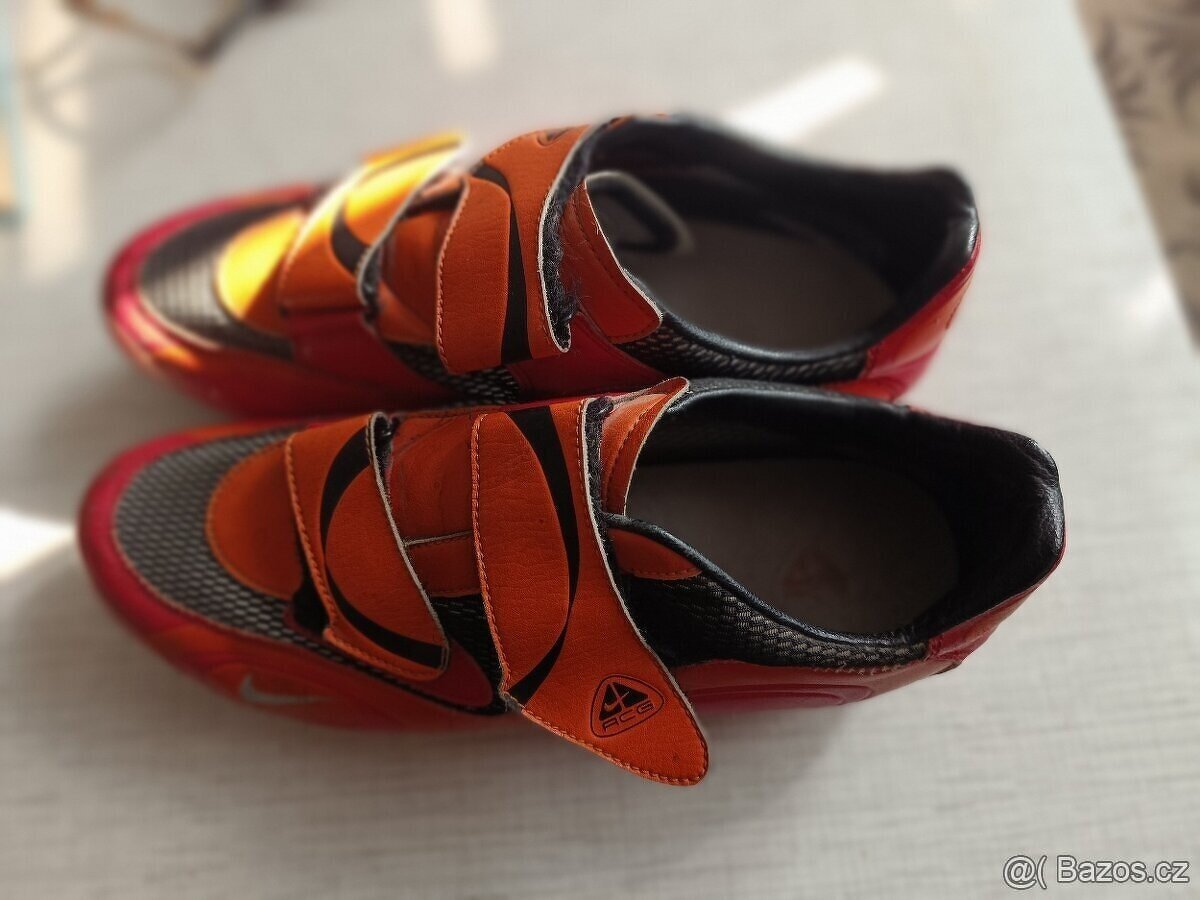 Tretry Nike 42,5 s kufry