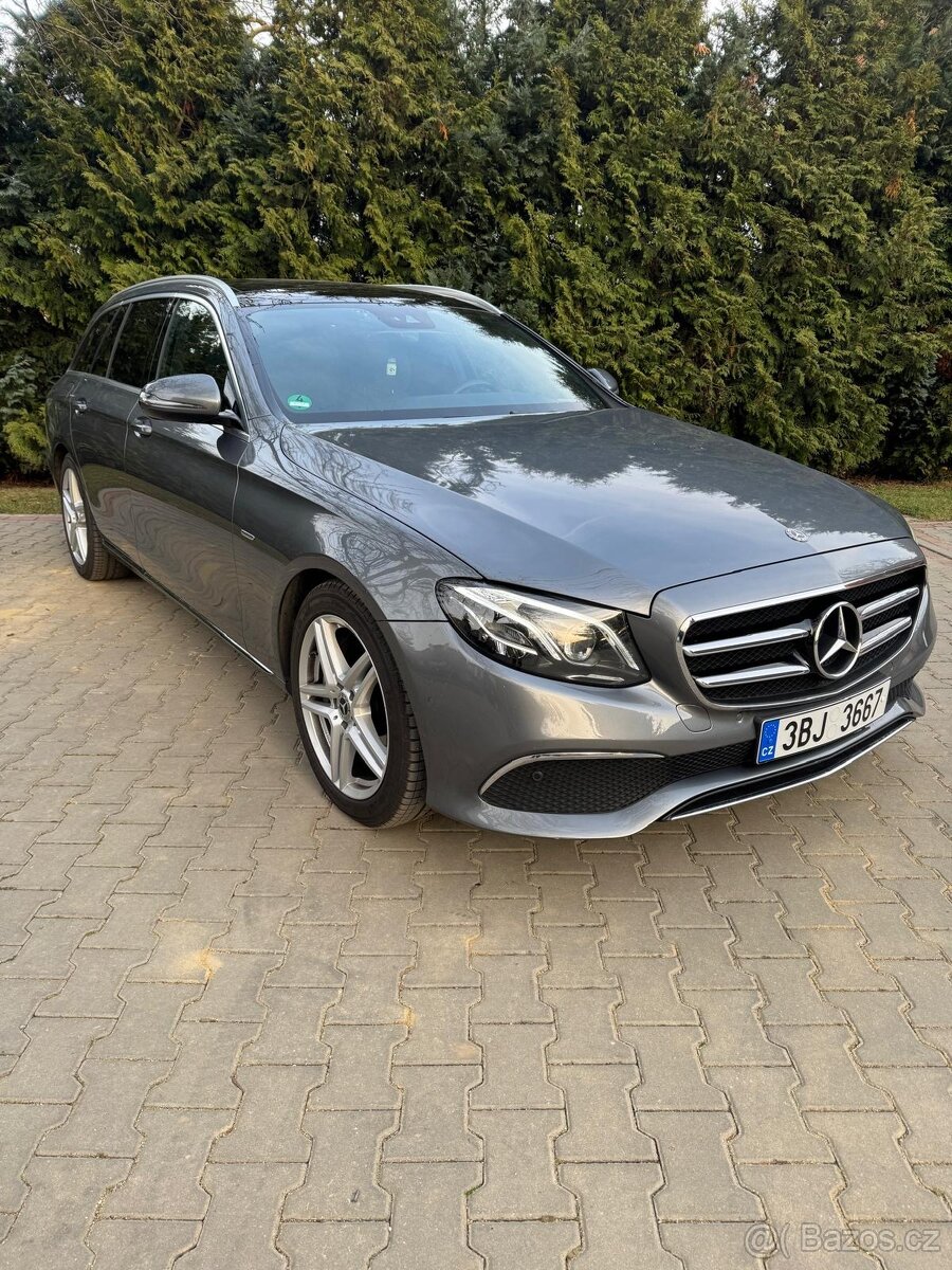 Mercedes-Benz třidy E, 350d kombi