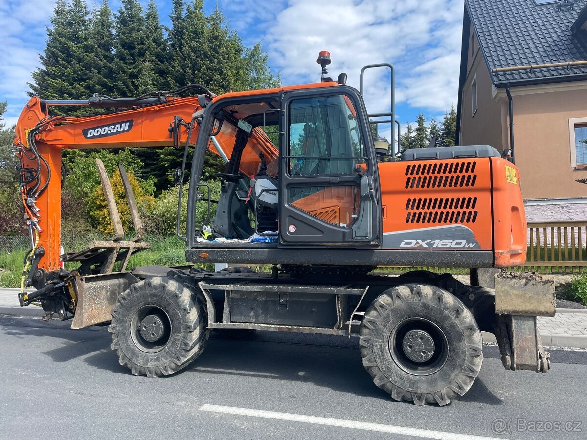 Prodám bagr Doosan DX 160W-5