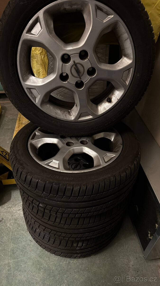 Originál Alu Sada OPEL 16" včetně letních pneu