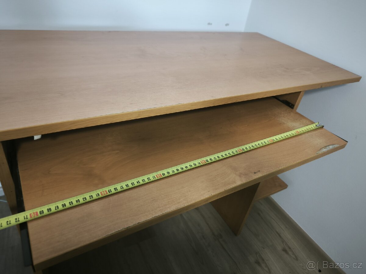 PC stůl