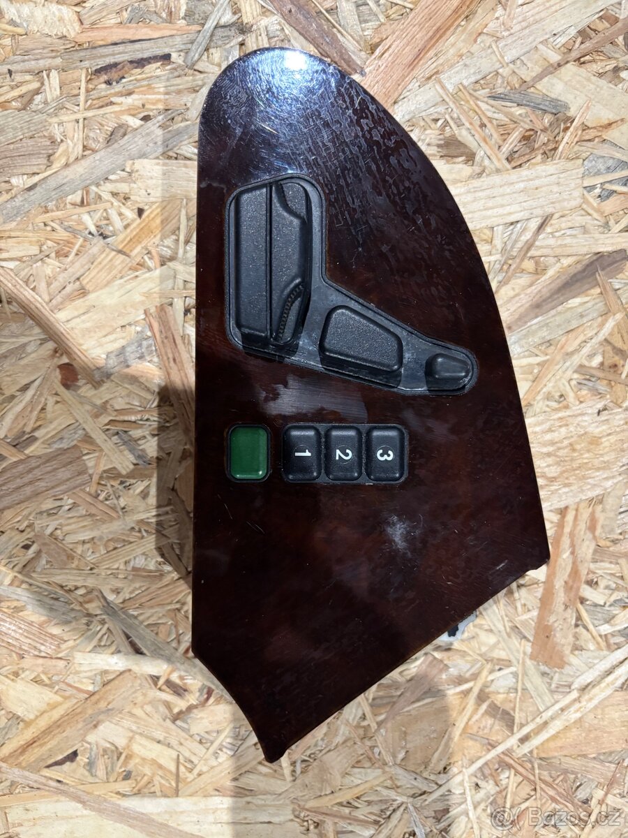 Ovládací panel s paměti na přední sedadla na MB W140