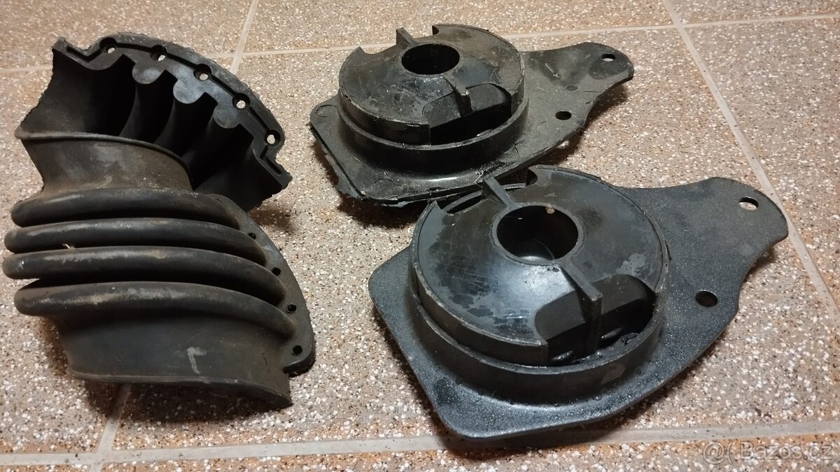 Silentbloky, lužka zadní nápravy na Škoda 110R,105,120,130.