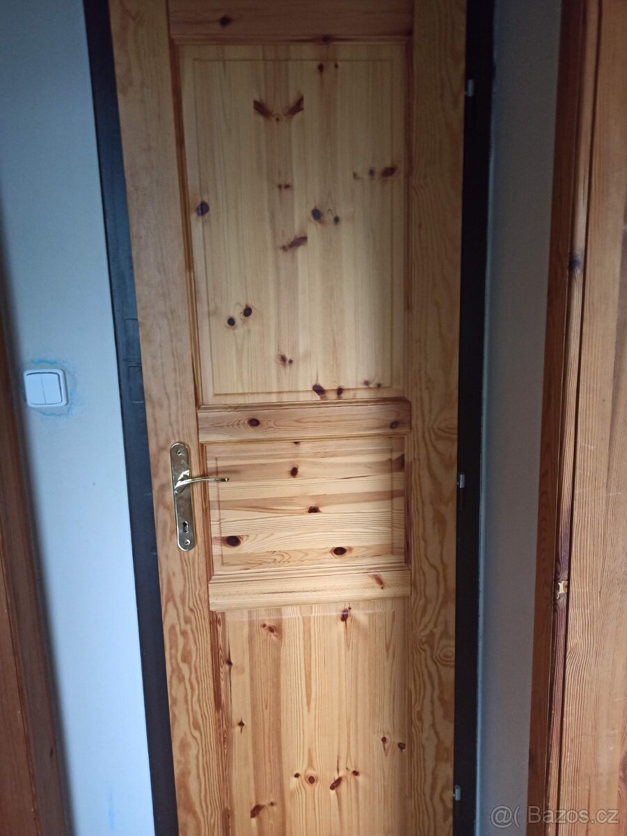 dveře