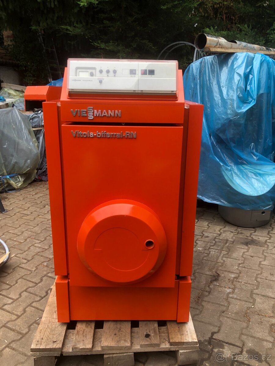 Prodám kotel na olej 22 KW