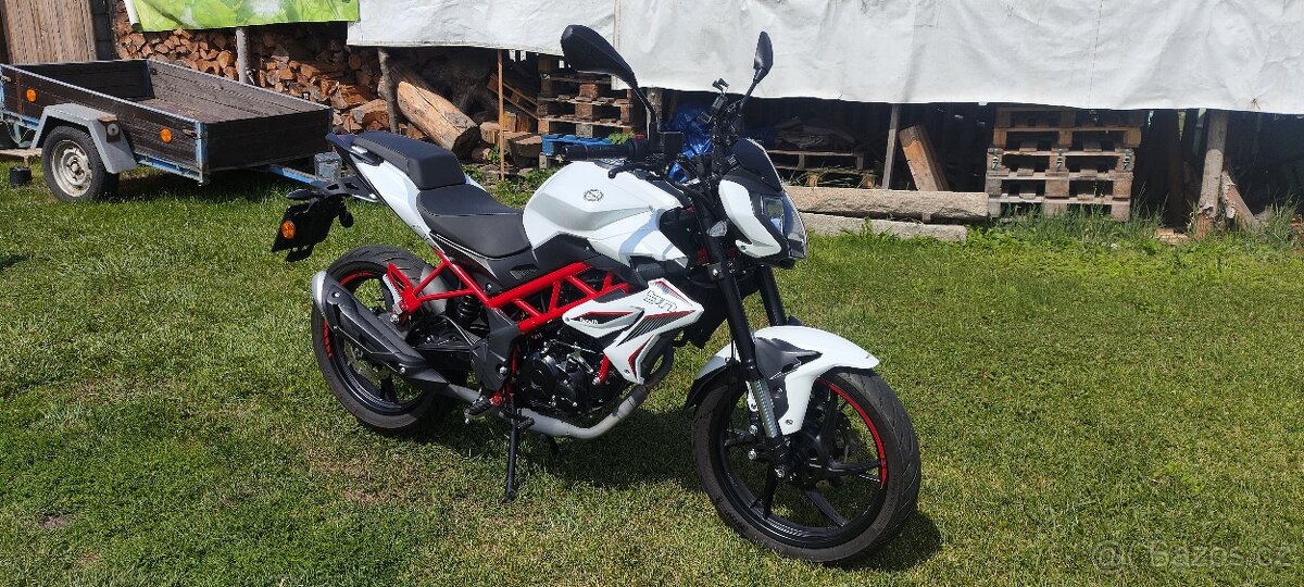 Benelli bn 125