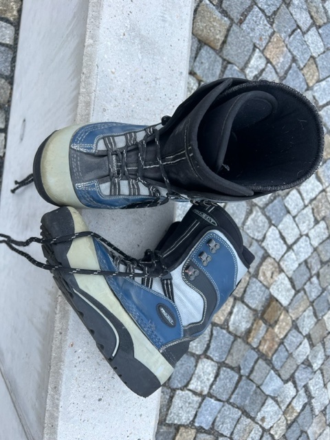 prodám boty na snowboard vel. 39