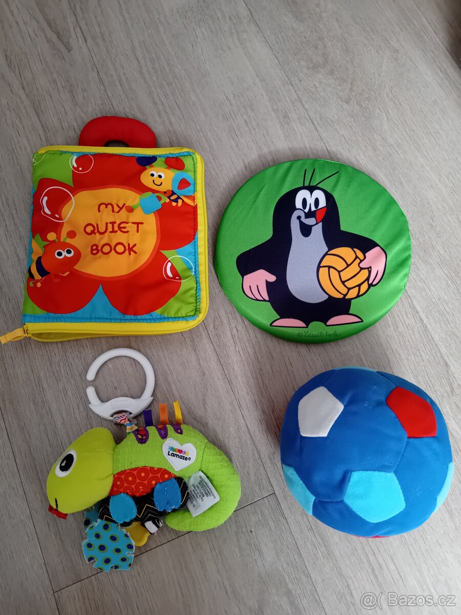 Hračky pro miminko 0+