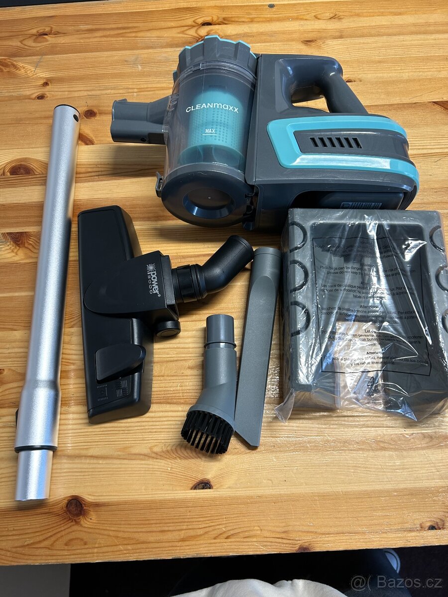 Tyčový vysvač CLEANmaxx 22,2 V