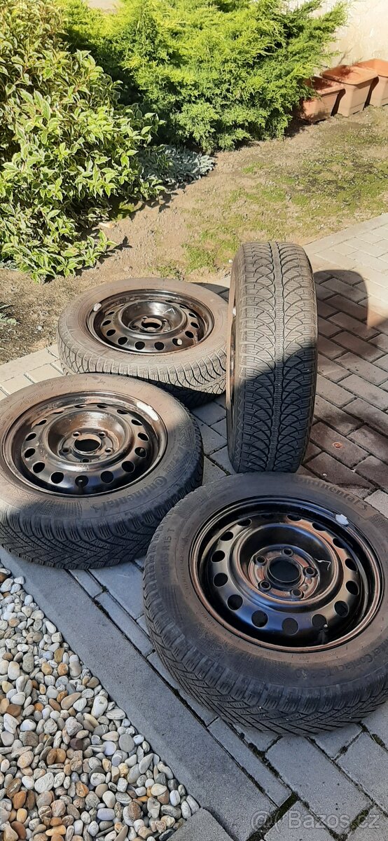 4 x plechové disky + zimní pneumatiky 185/65 R15 88 T