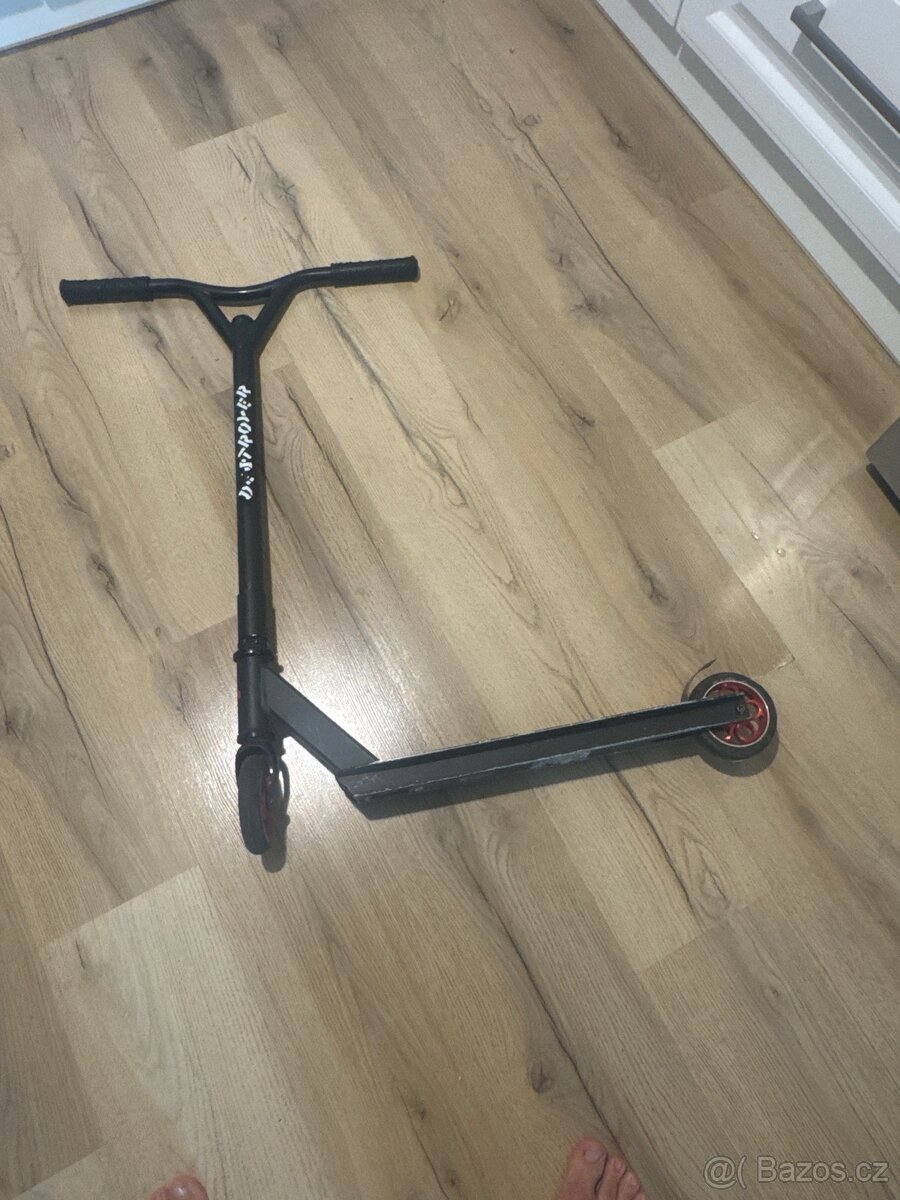 Koloběžka Street Surfing DESTROYER Red Lightning