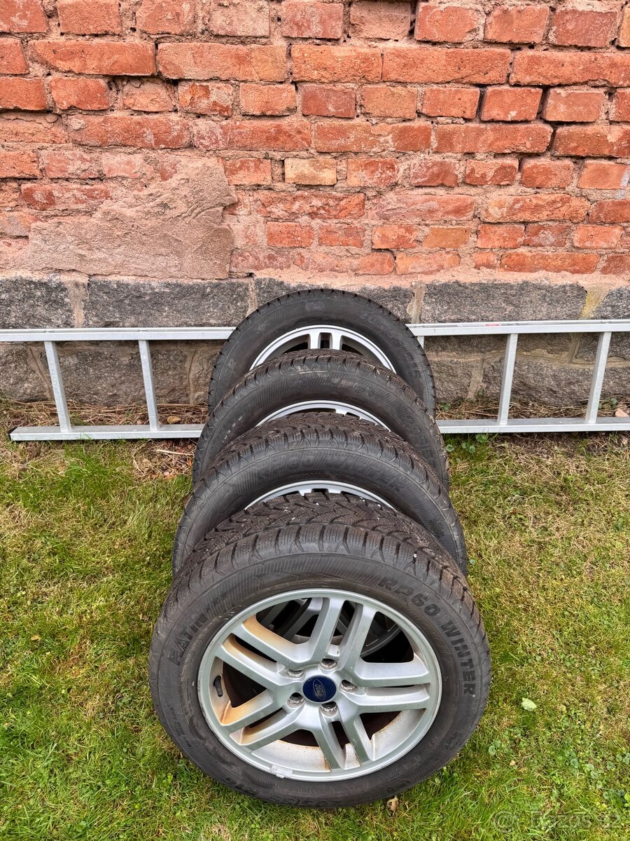 Zimní sada Ford 205/55 r16