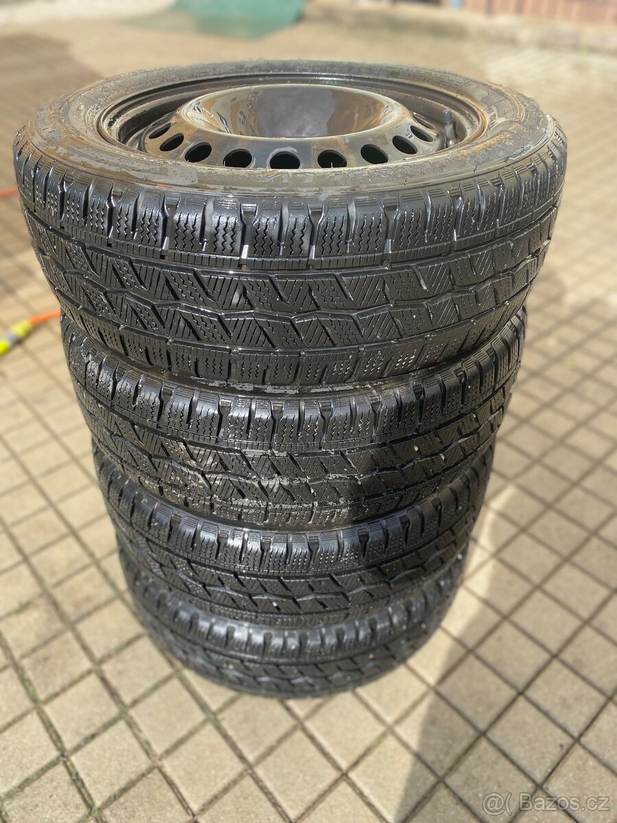 195/60 16, disky 5x98, 6jx16