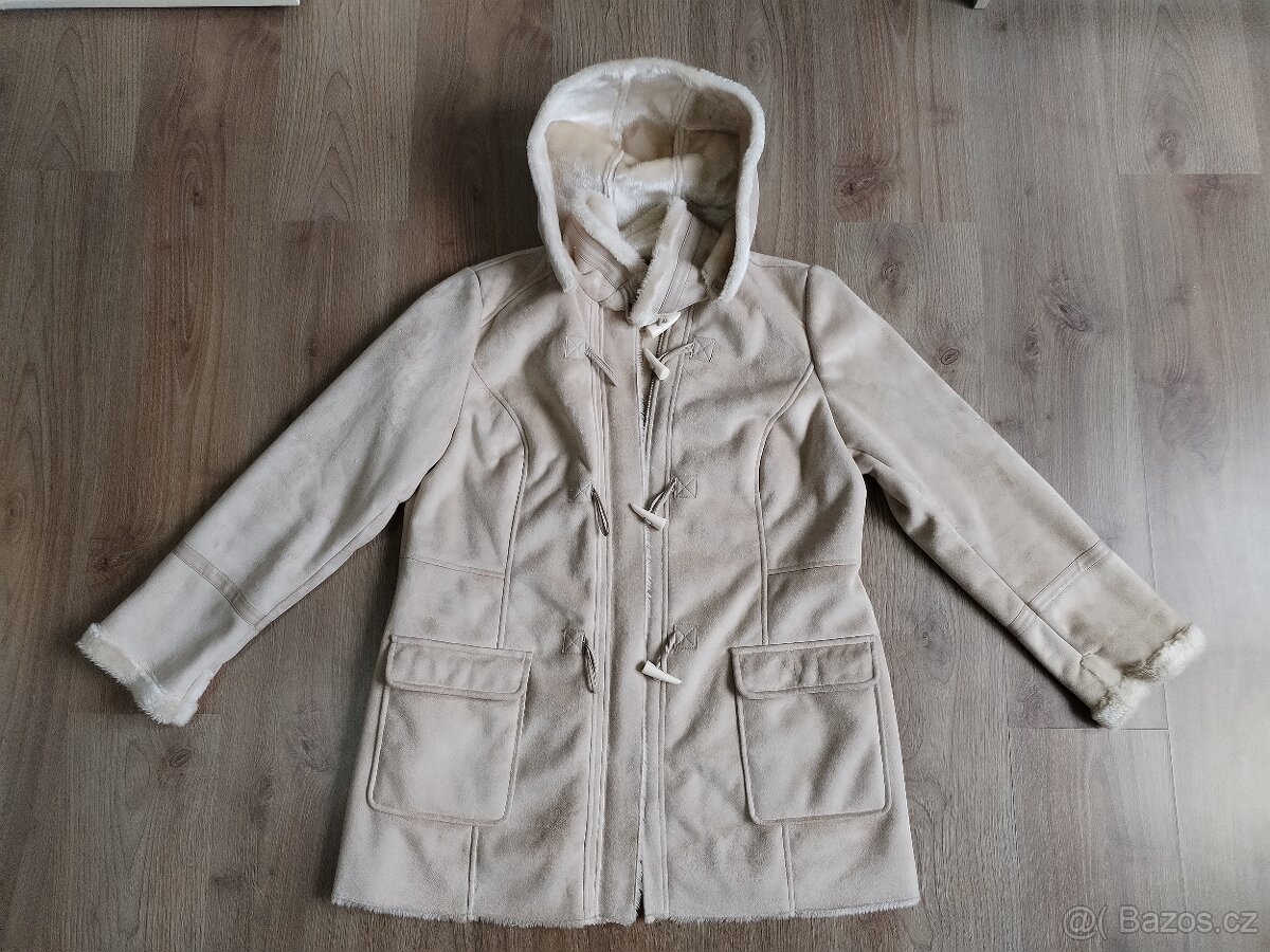 Dámský kabátek s kožíškem vel 46