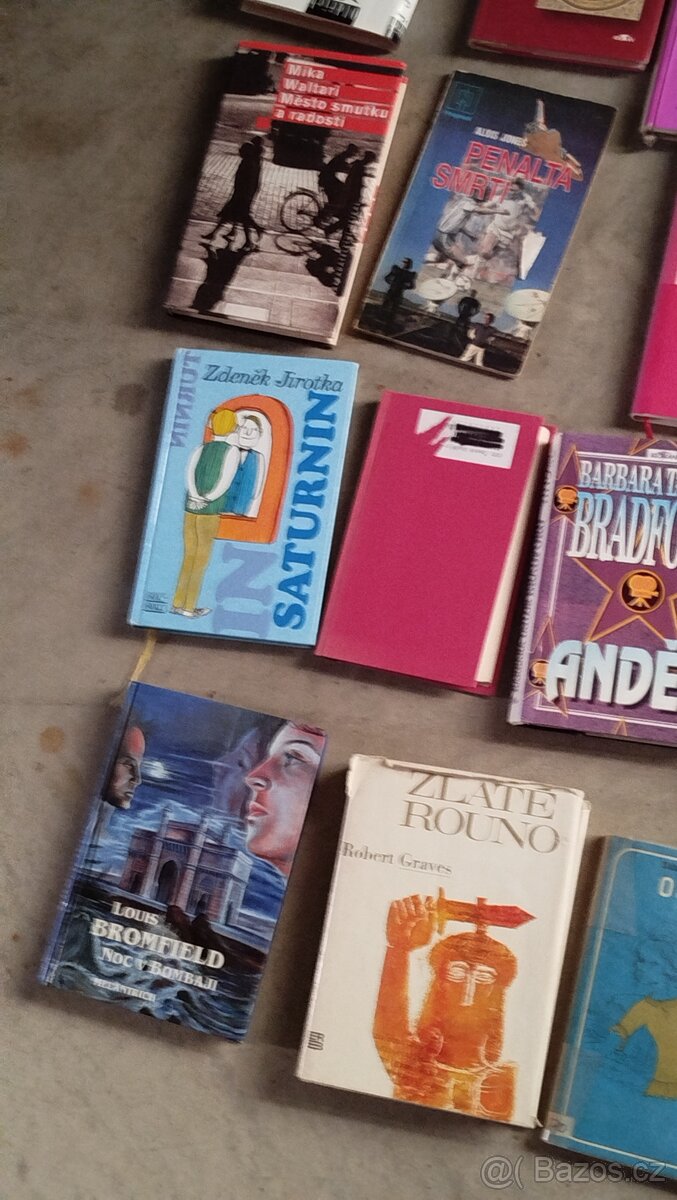 Měl by někdo zájem o nějaké knihy