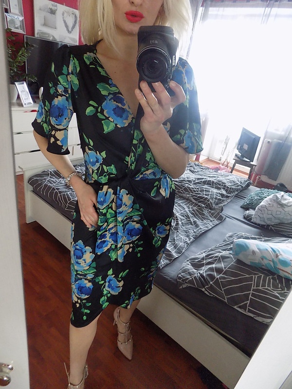 Dámské letní šaty vel 40 Zara saténové