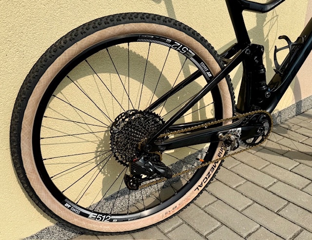 Jízdní kolo SCOTT Spark RC Team 2020