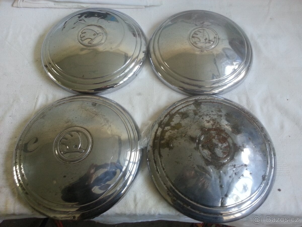 Poklice na Škoda 100l, 6ks