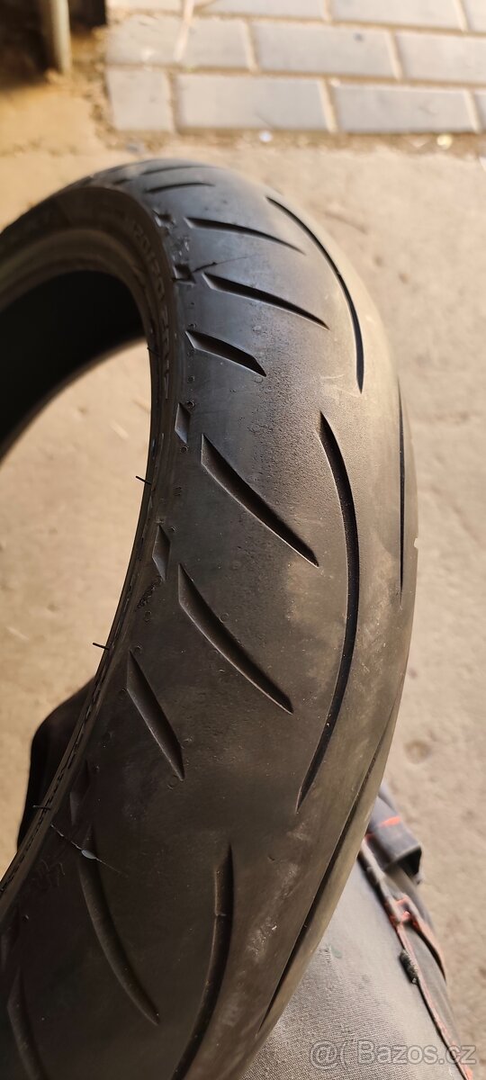 Pneu Metzeler Sportec M5 - 120/70-17