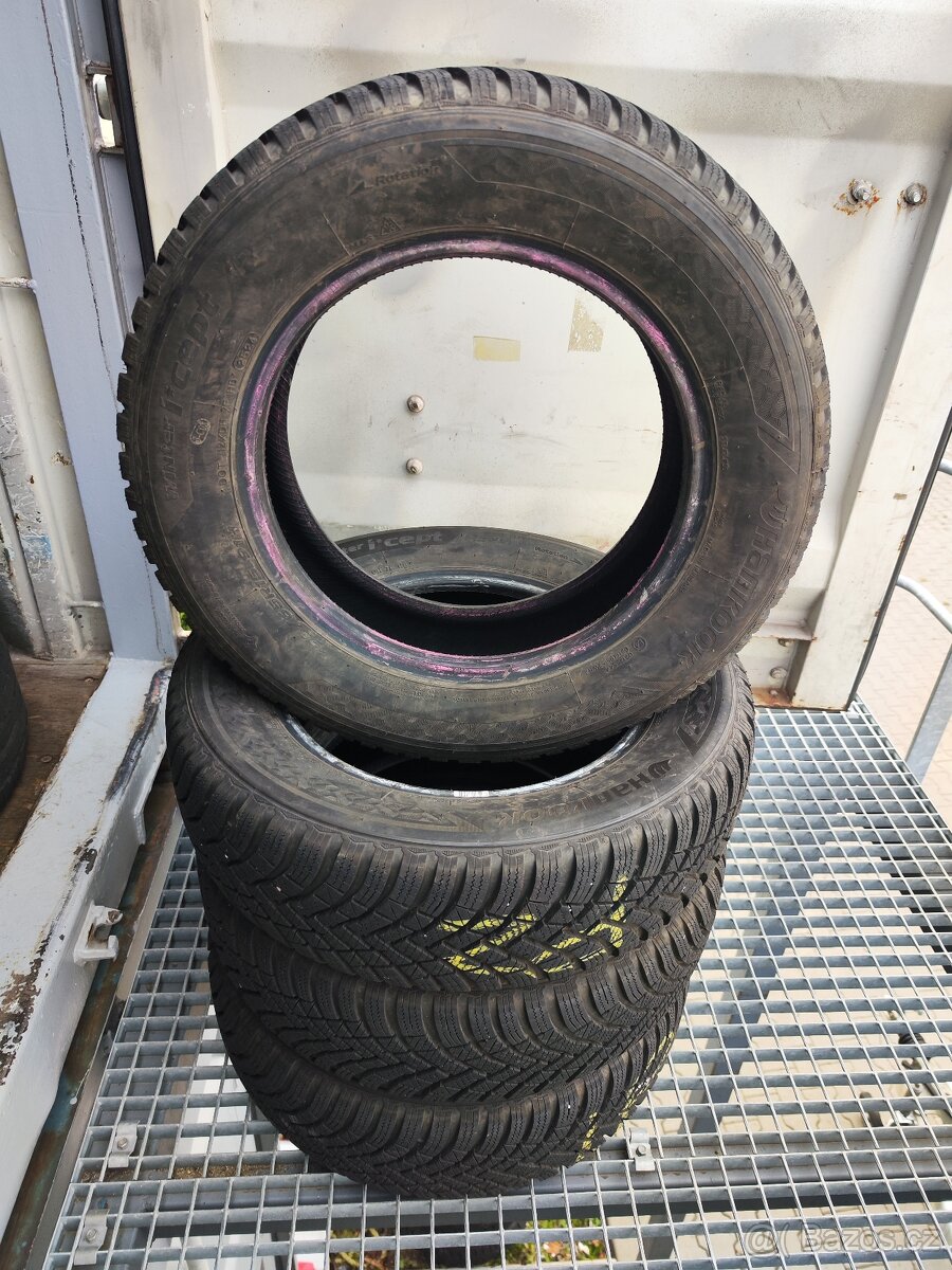 195/65R15 Hankook Winter icept RS3 Zimní