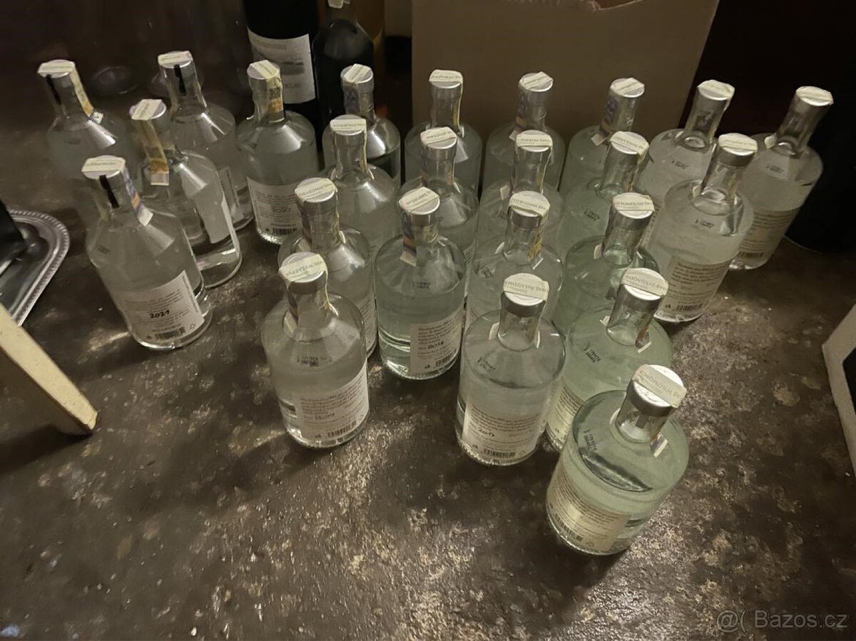 Omfg 2014 - 2022 , diplomatico, žufánek a další