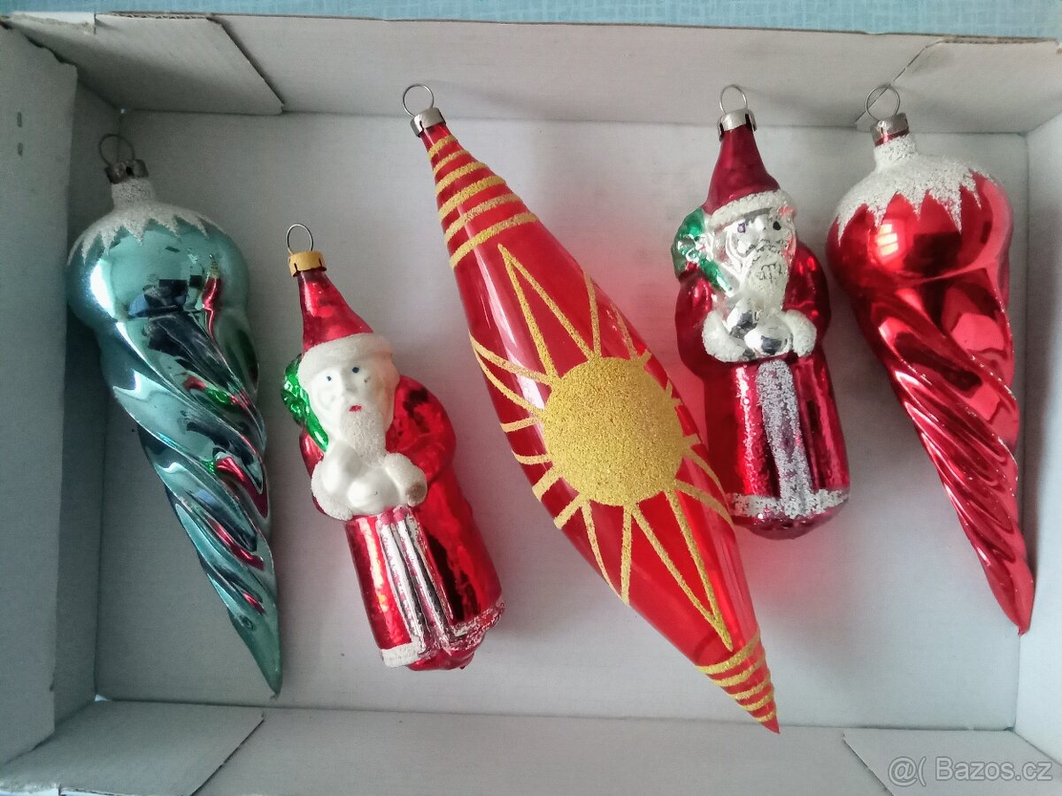 Staré ozdoby, ozdoby vánoční, vánoční ozdoby, baňky