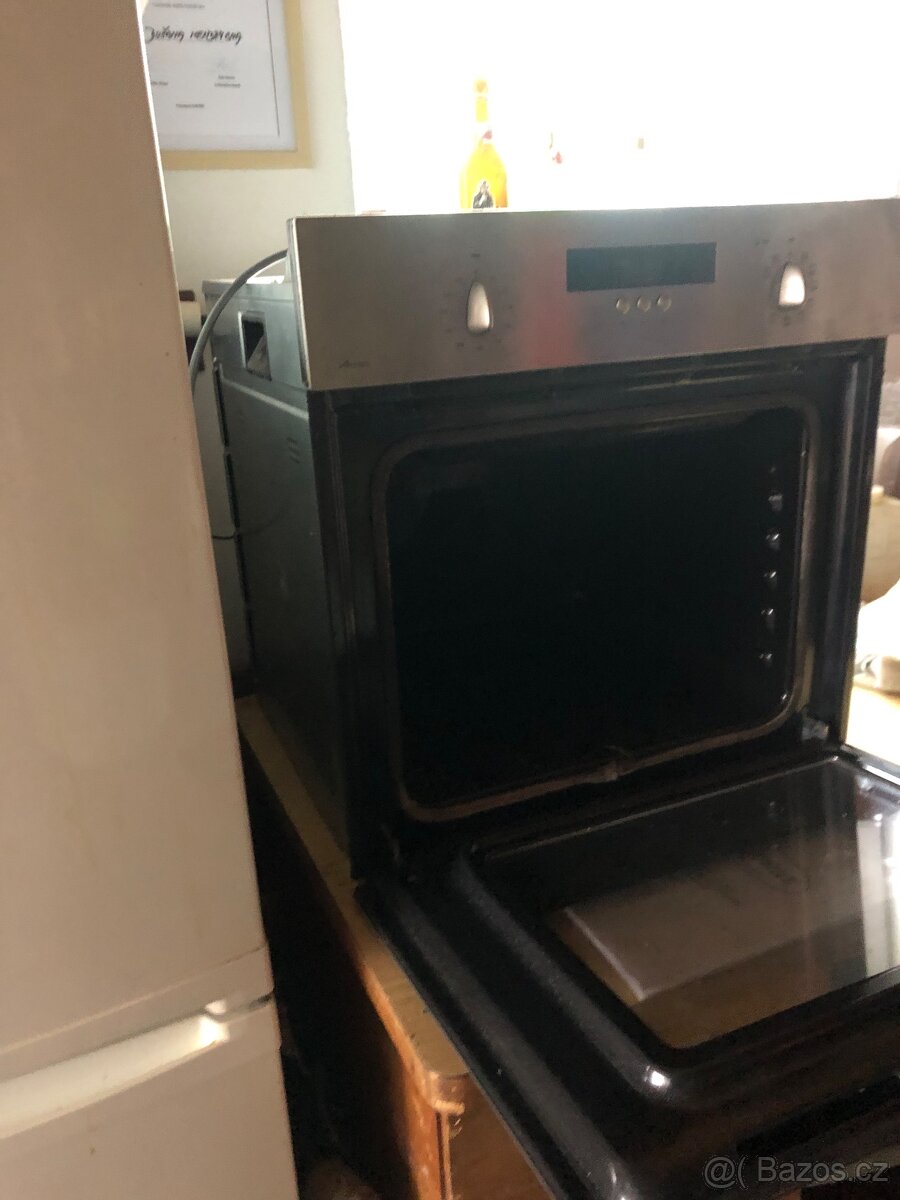 Horkovzdušná trouba