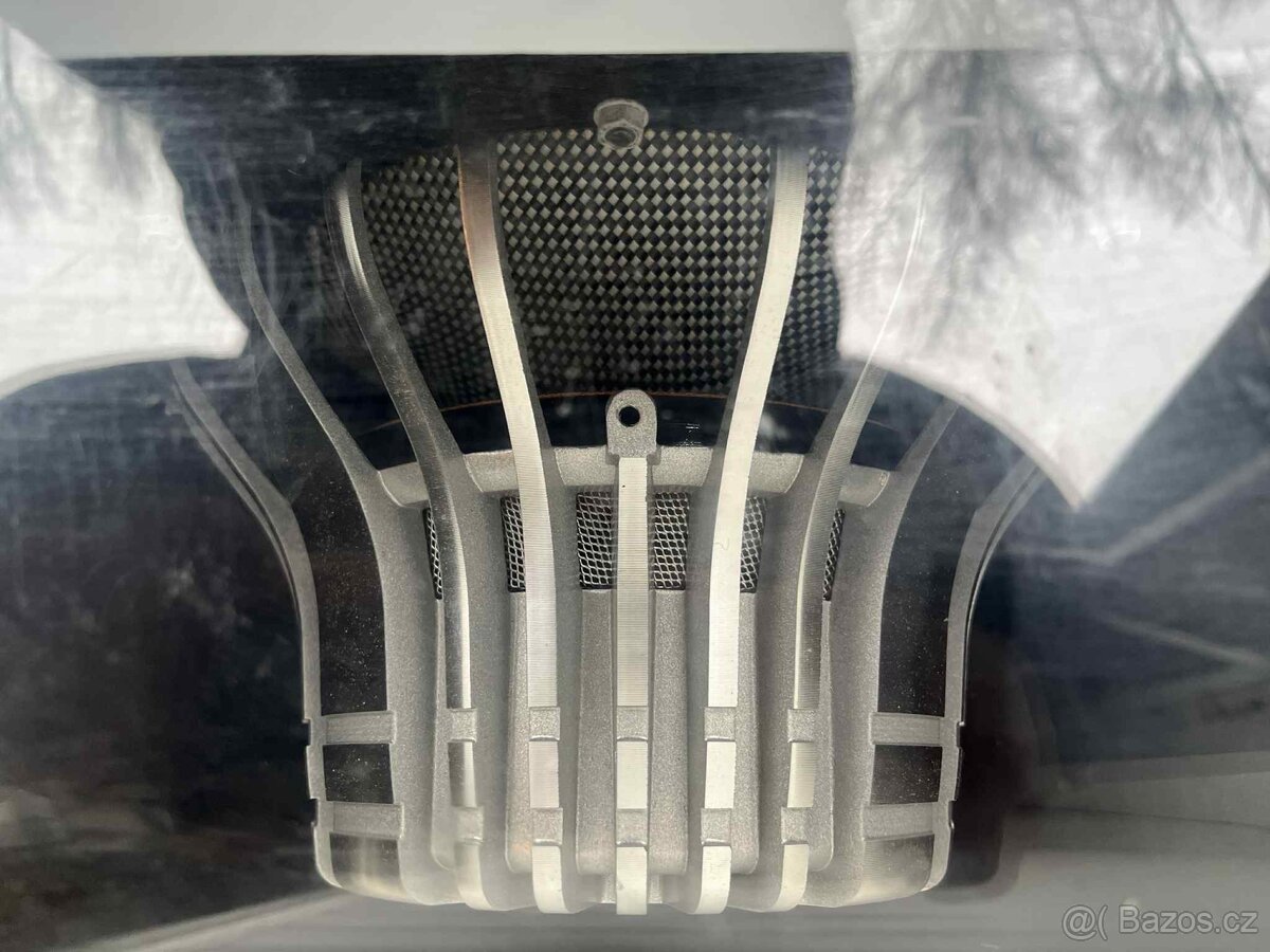 Subwoofer , zesilovač