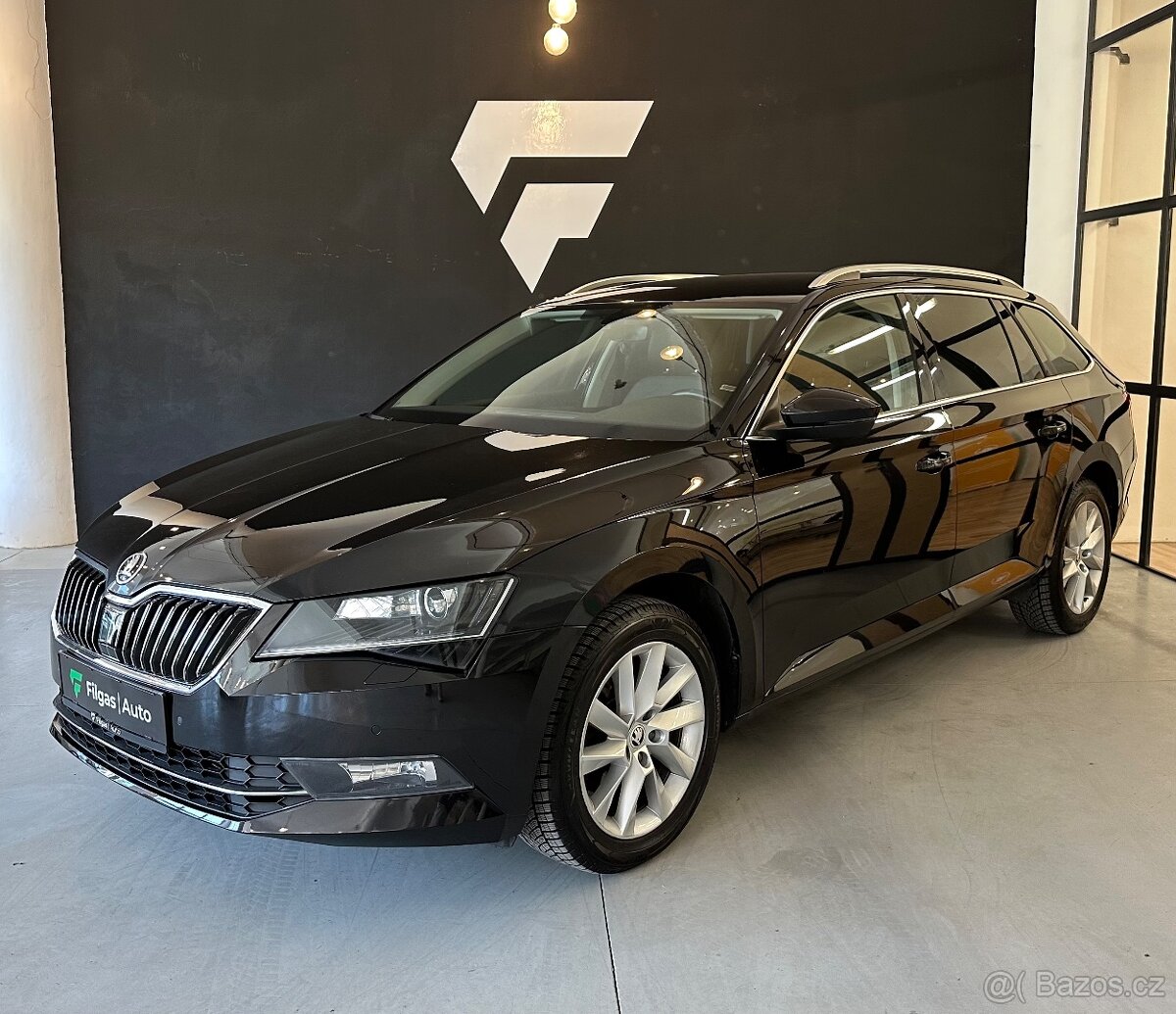 ŠKODA SUPERB COMBI III 2.0TDI 110KW STYLE ACC TAŽNÉ KESSY CZ