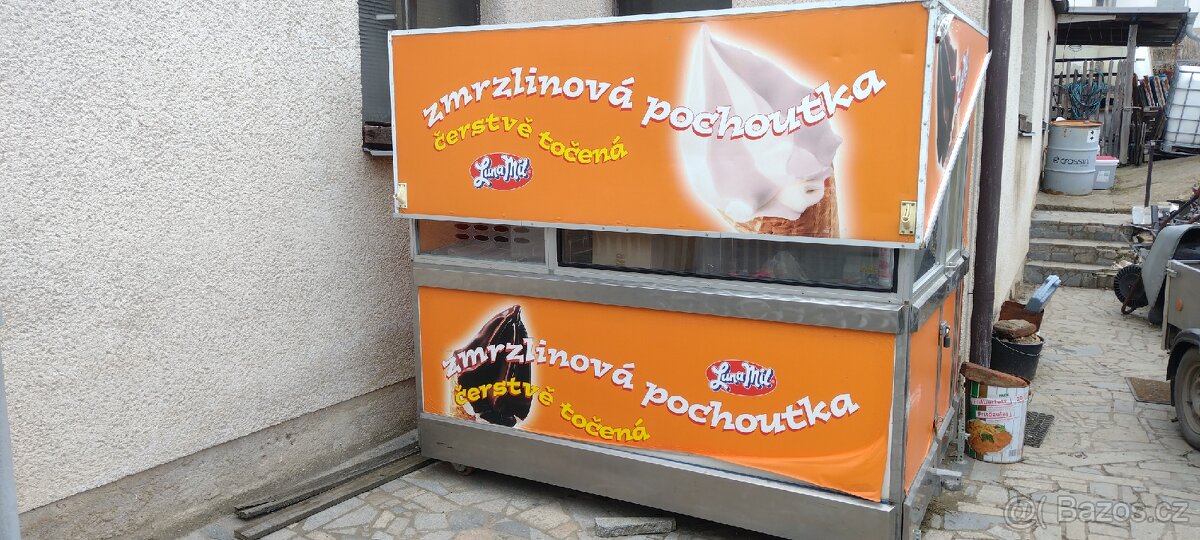 Zmrzlinový stanek