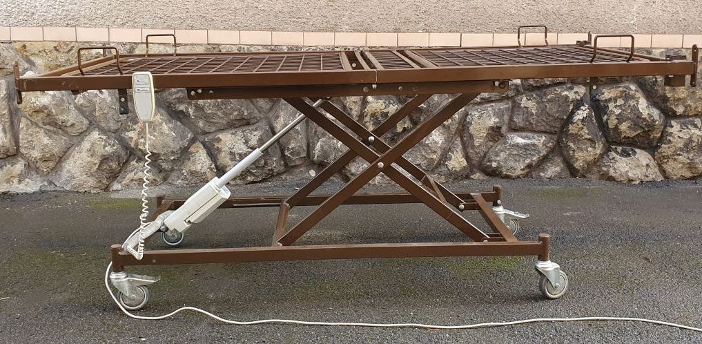 Rám na výškově elektricky polohovatelný stůl / ponk /plošinu