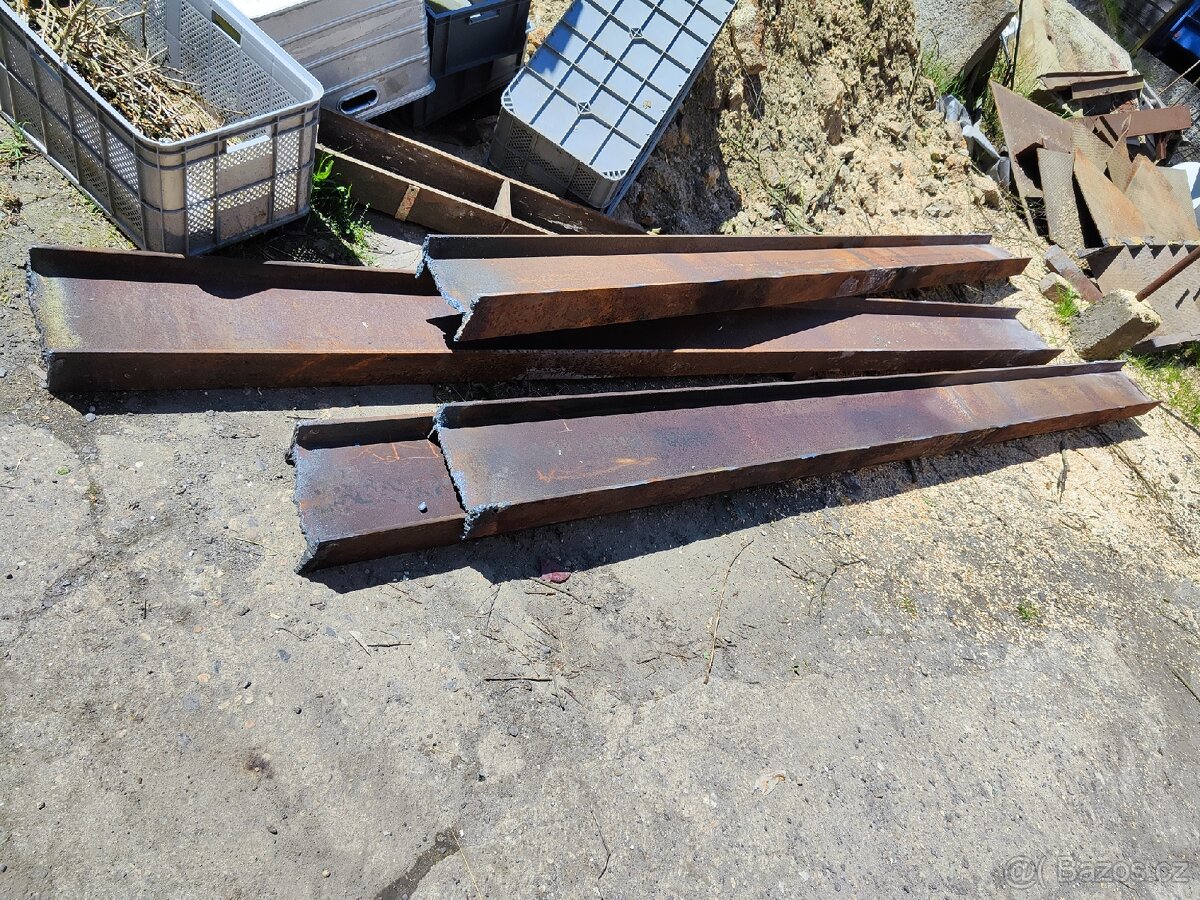 Traverzy icka 300mm