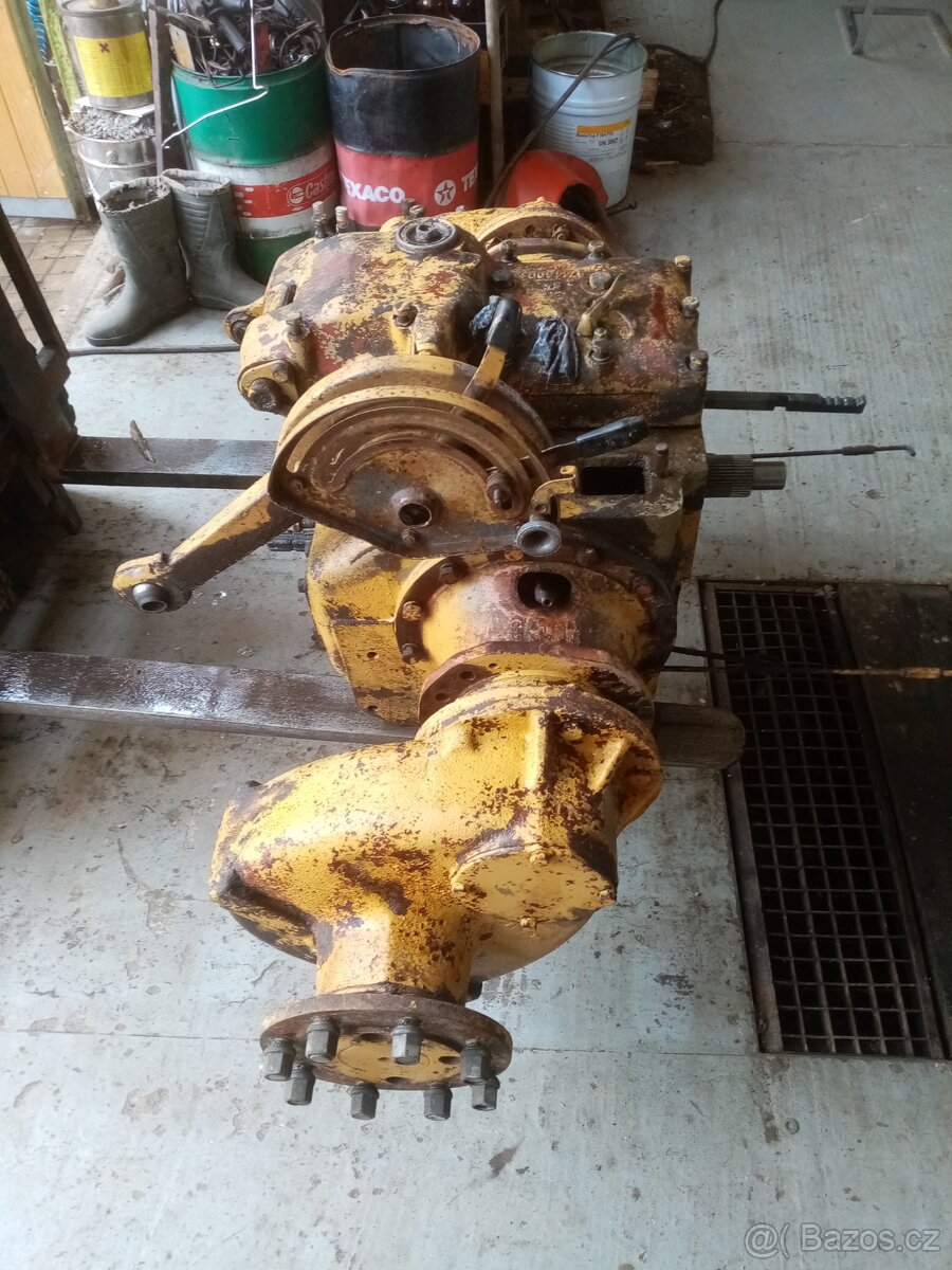 Zetor 6718 díly