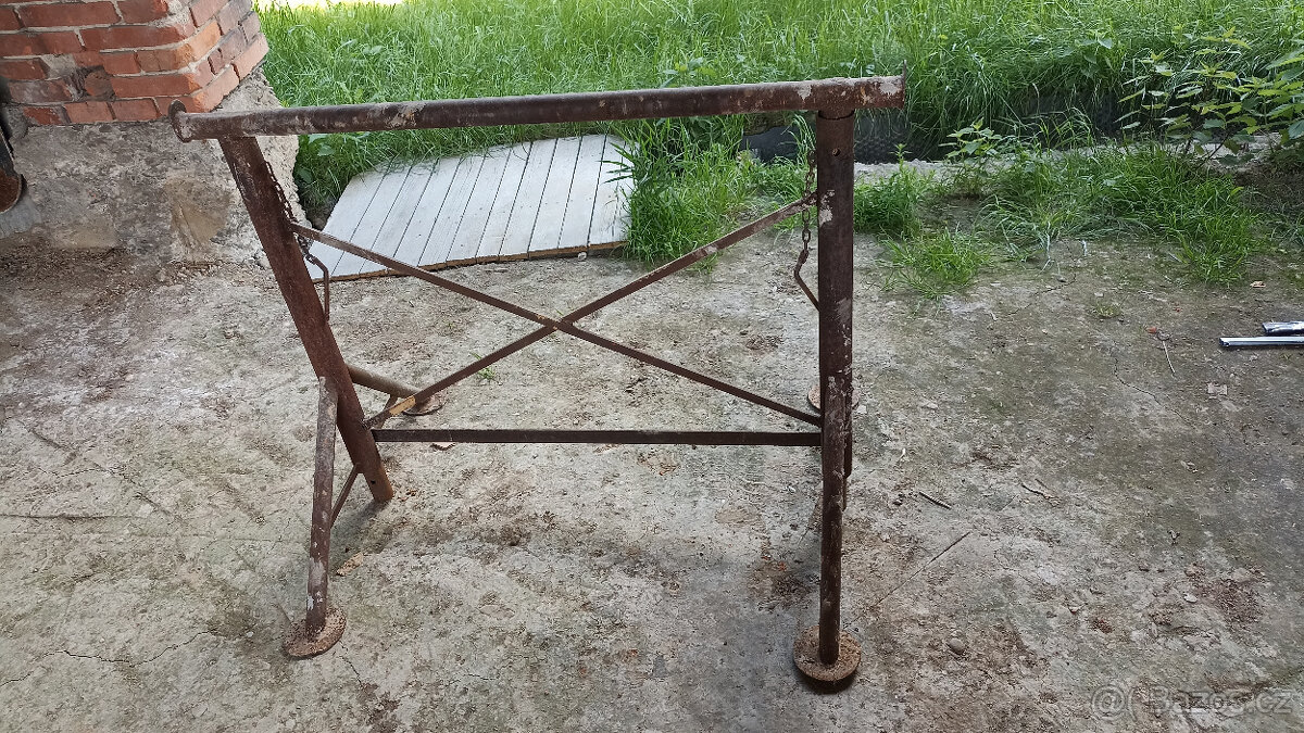stavební kozy, lešení