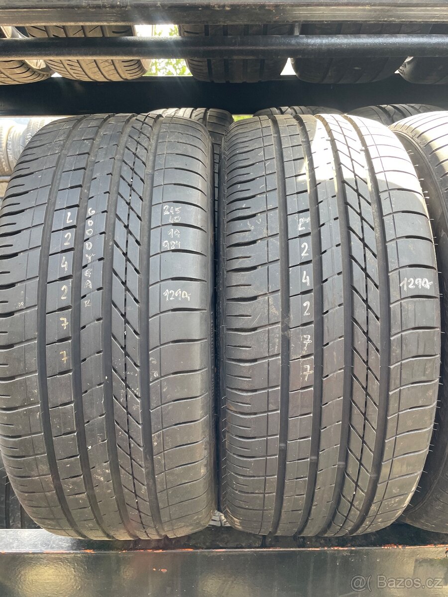 2ks Good Year 245/40 R19