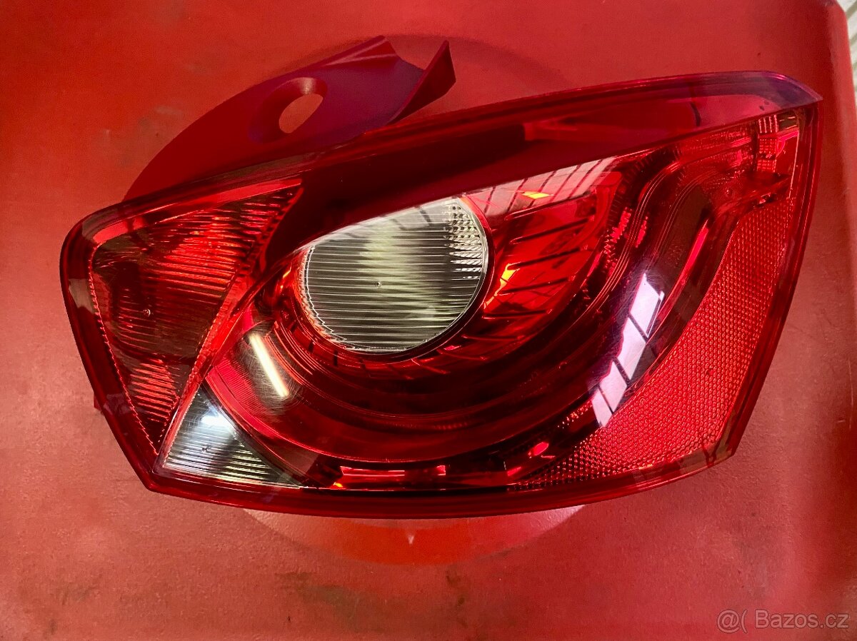 Seat Ibiza IV zadní lampa