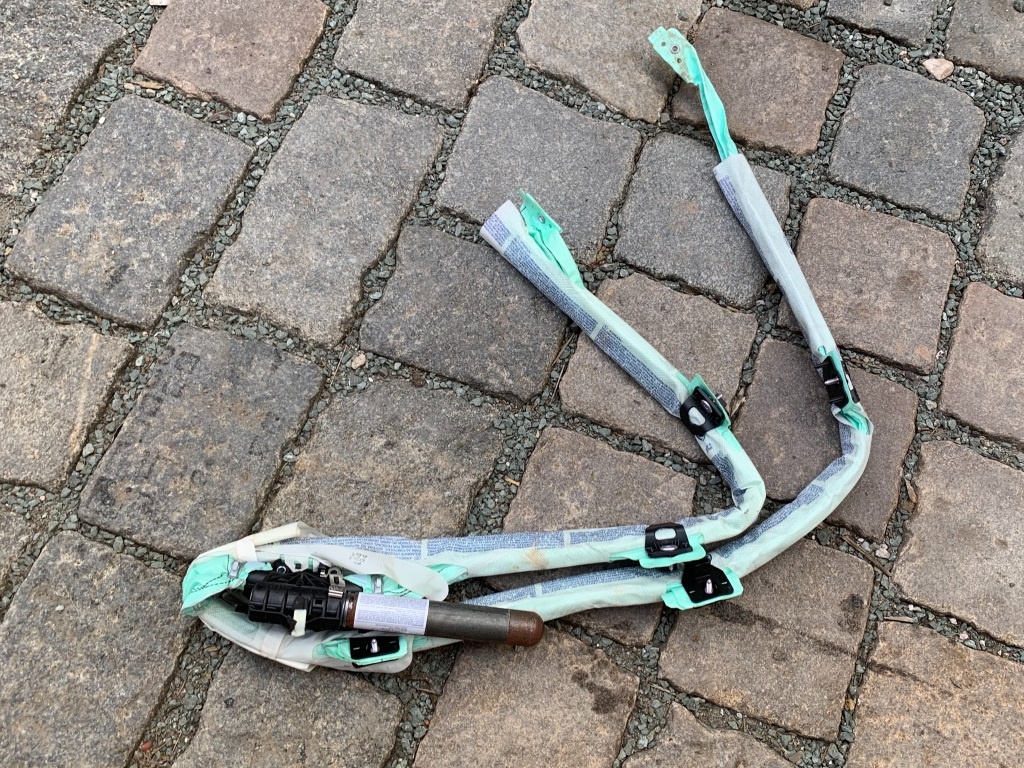 VW PASSAT B6 3C 05-10 airbag stropni L 3C0880741D
