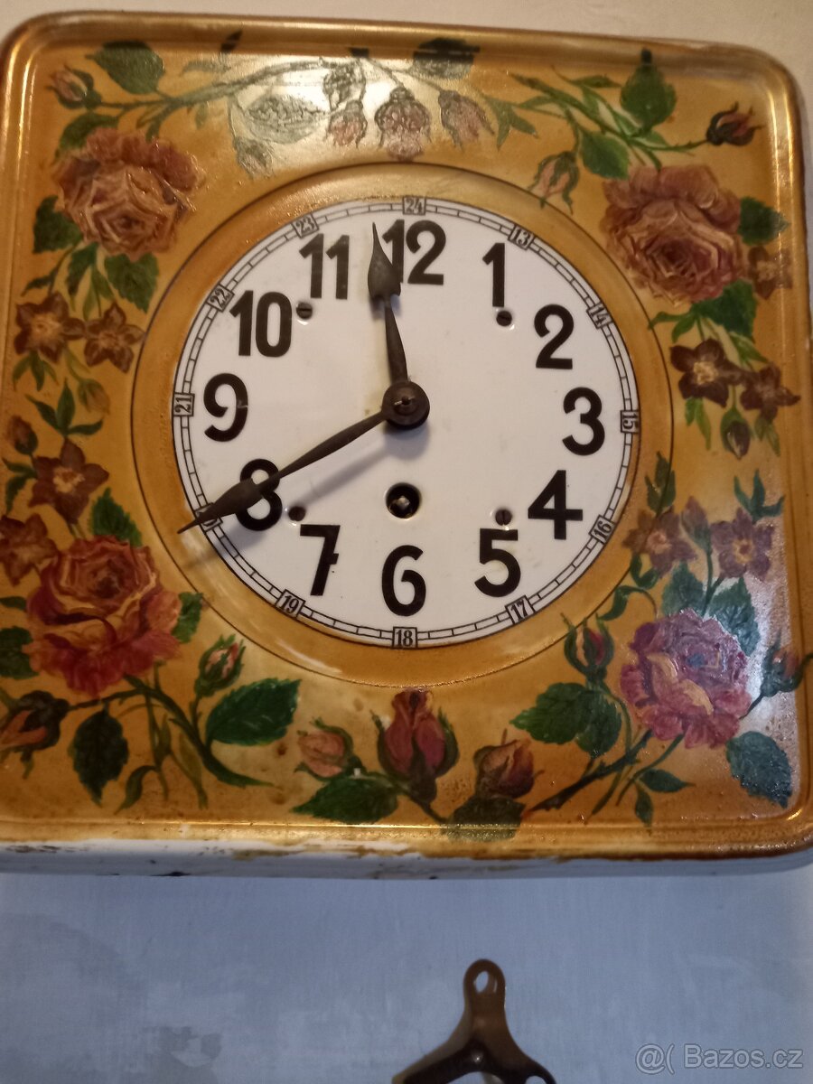 Prodám porcelánové kuchyňské hodiny