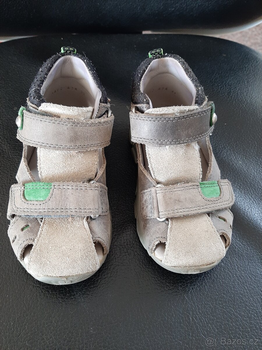 Chlapecká kožená obuv 22