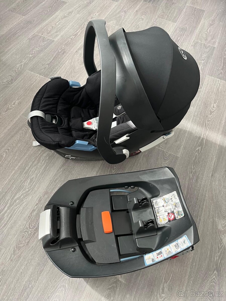 Autosedačka Cybex Aton 5 se základnou