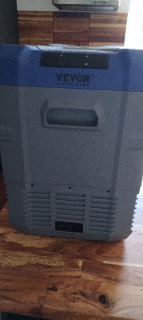 Kompresorová autolednička VEVOR 45 l