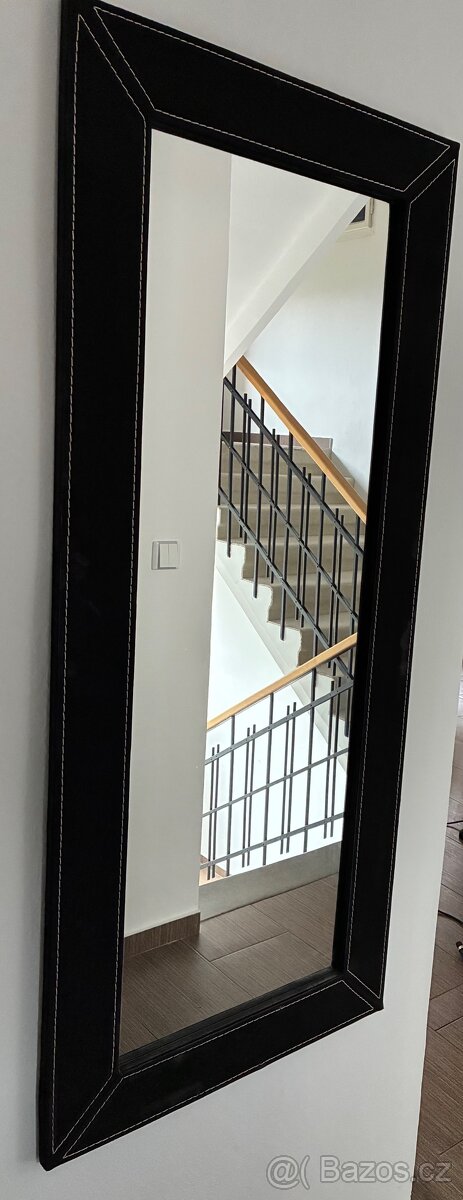 Zrcadlo 140 x 60