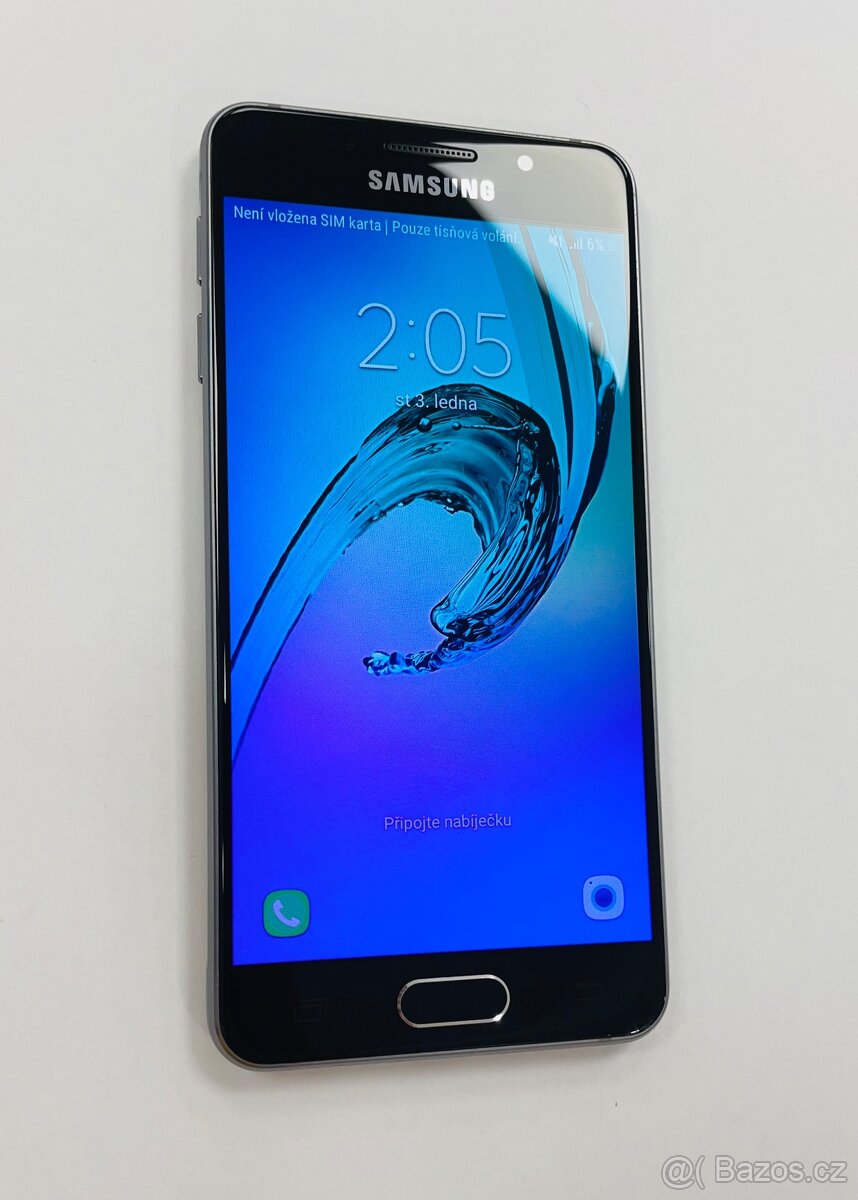 Samsung Galaxy A3 (2016) - TOP