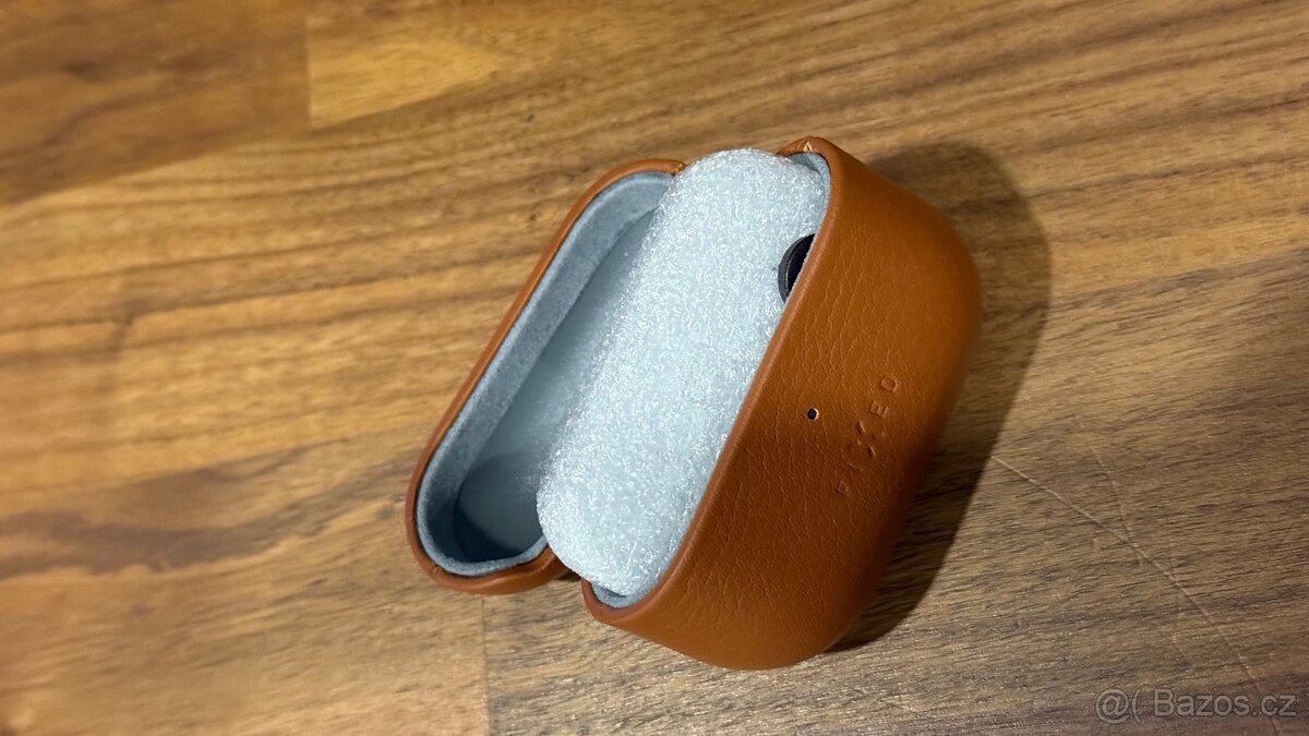 Fixed kožené pozdro na Apple airpods pro 2